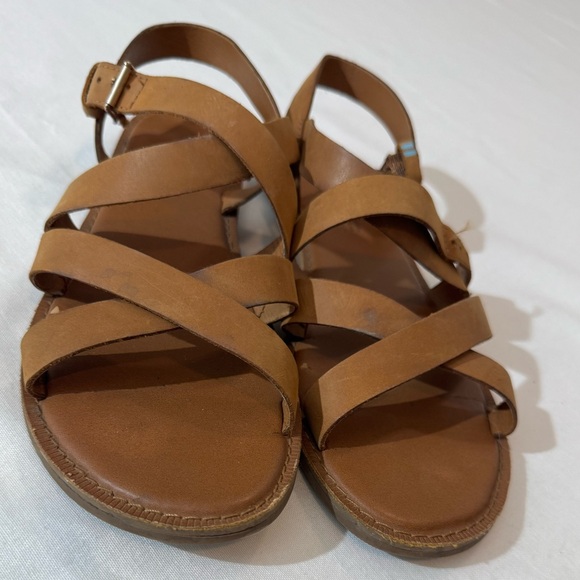 Tom’s Tan Strappy Sandals 9 wide summer sandals - Picture 2 of 15